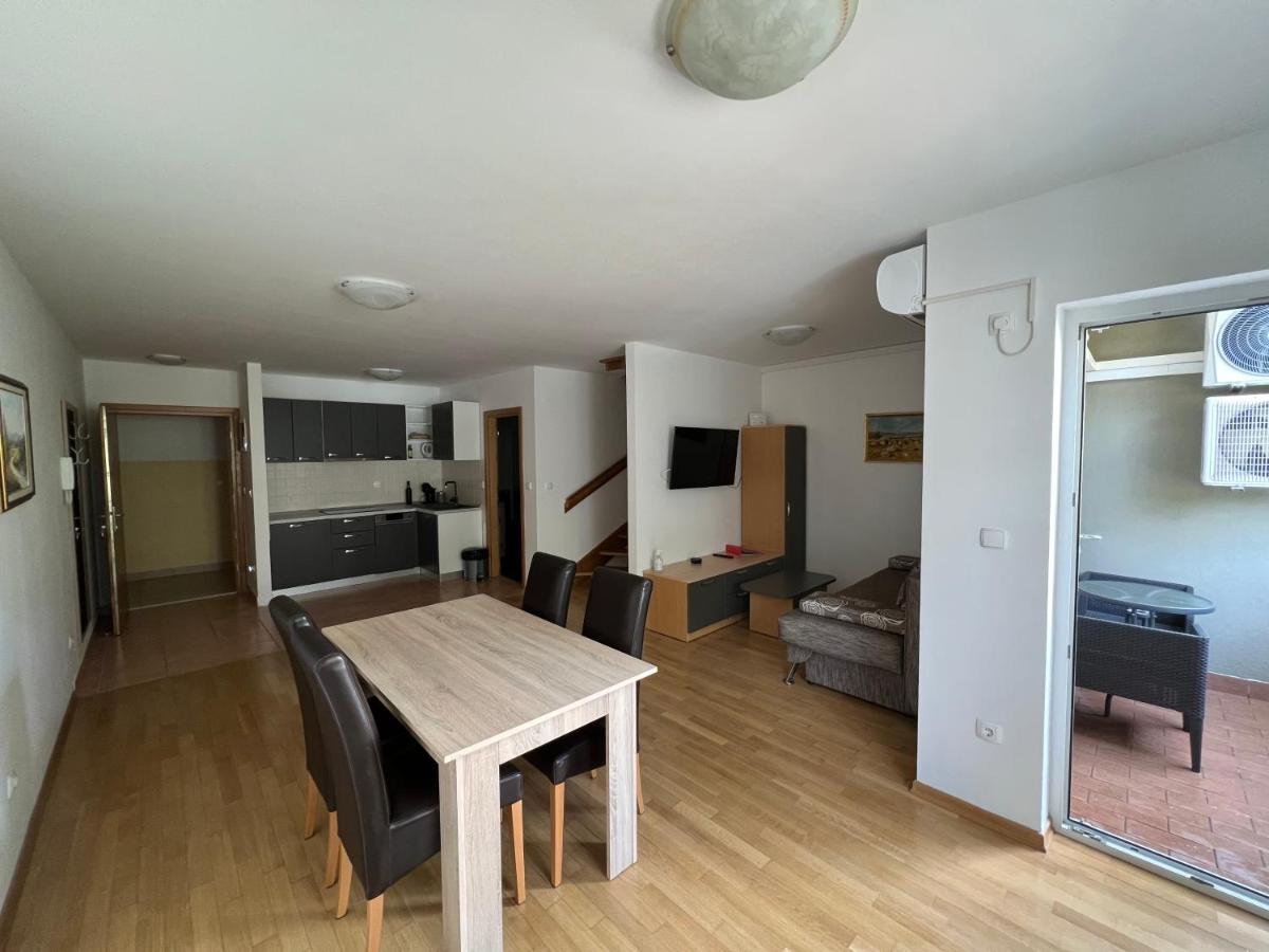 Apartmani Funda Bol Exterior foto